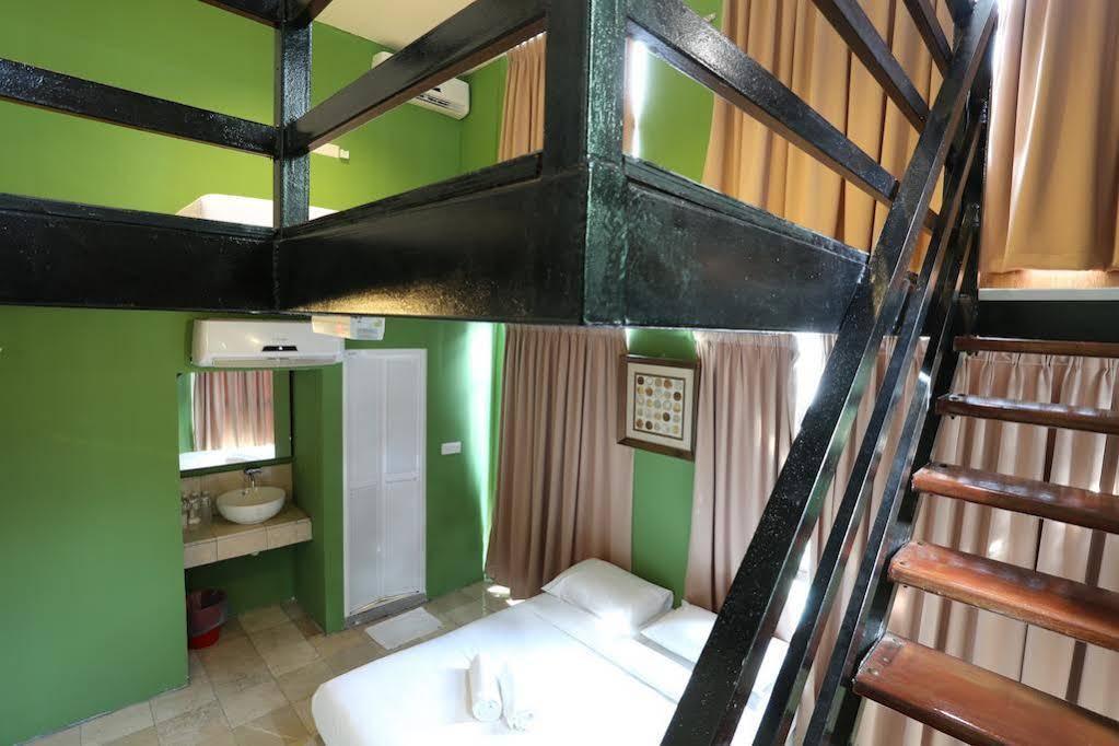 New Town Hotel Usj Sentral Subang Jaya Bagian luar foto