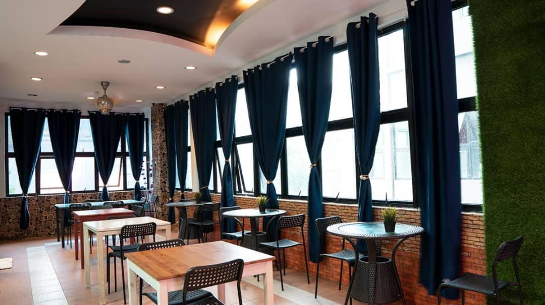New Town Hotel Usj Sentral Subang Jaya Bagian luar foto